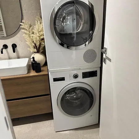Luxury L With Jacuzzi