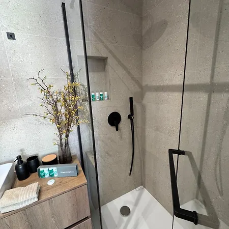 Luxury L With Jacuzzi *